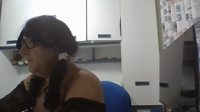 Snapshot of brindisiroby chatting on 07-24-26, 02:15 brindisiroby online show from 07-24-26, 02:15