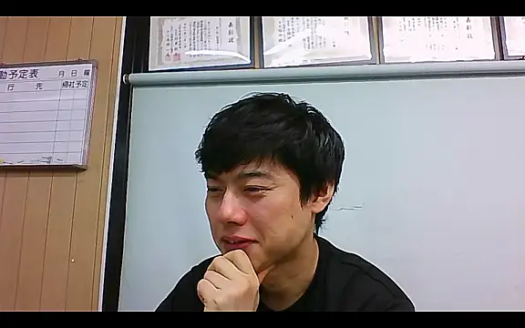 Snapshot of whitebriefboy chatting on 10-01-25, 12:22 whitebriefboy online show from 10-01-25, 12:22