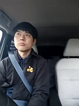 whitebriefboy online show from 04-29-26, 08:37