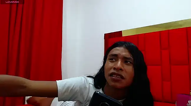 Snapshot of danna_veryhot_ chatting on 03-21-25, 04:07 danna veryhot online show from 03-21-25, 04:07