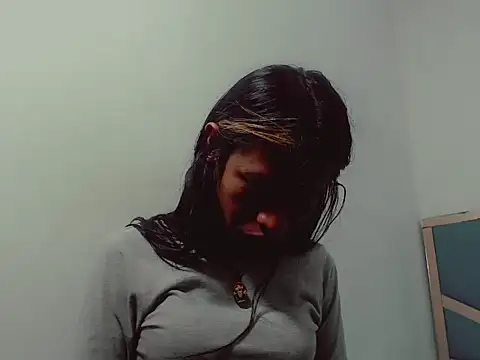 Snapshot of danna_veryhot_ chatting on 12-15-25, 07:40 danna veryhot online show from 12-15-25, 07:40