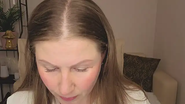 Helens love online show from 06-18-26, 03:29