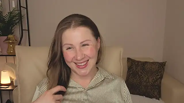 Helens love online show from 06-21-26, 02:14