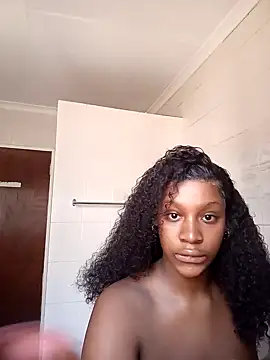 Snapshot of Candy_Love_18 chatting on 12-04-24, 07:17 Candy Love 18 online show from 12-04-24, 07:17