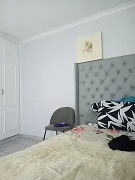 Snapshot of Candy_Love_18 chatting on 02-14-25, 01:02 Candy Love 18 online show from 02-14-25, 01:02