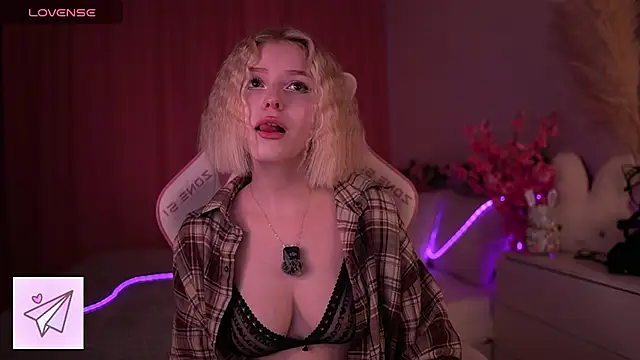 Dragonwind online show from 04-24-26, 01:52