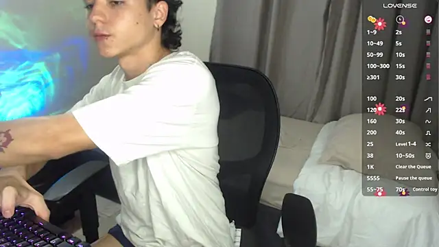 Snapshot of Joe23__ chatting on 03-05-25, 03:51 Joe23 online show from 03-05-25, 03:51