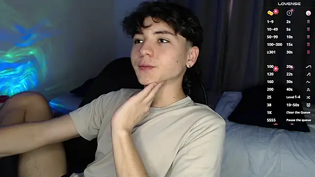 Snapshot of Joe23__ chatting on 03-17-25, 05:38 Joe23 online show from 03-17-25, 05:38