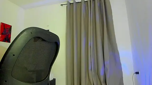 Snapshot of Joe23__ chatting on 10-05-25, 02:21 Joe23 online show from 10-05-25, 02:21