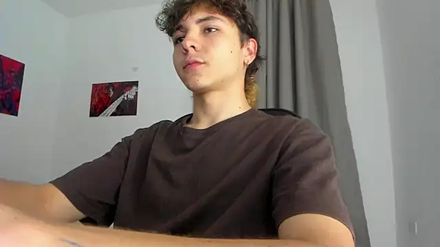 Snapshot of Joe23__ chatting on 10-10-25, 04:55 Joe23 online show from 10-10-25, 04:55