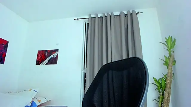 Snapshot of Joe23__ chatting on 11-09-25, 01:15 Joe23 online show from 11-09-25, 01:15