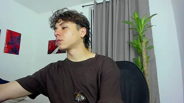 Snapshot of Joe23__ chatting on 11-27-25, 06:04 Joe23 online show from 11-27-25, 06:04