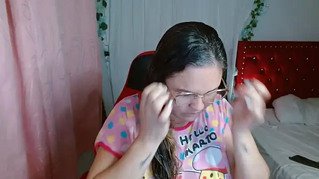 helenca43 online show from 11-04-25, 09:19