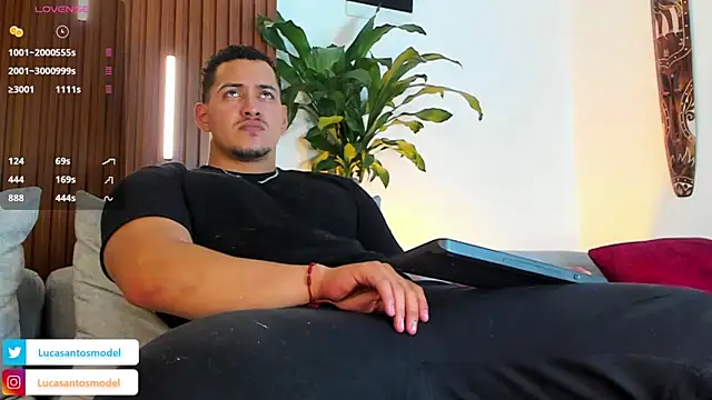 lucasanto  online show from 10-25-25, 01:13