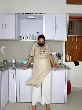 riya190 online show from 05-24-26, 04:12