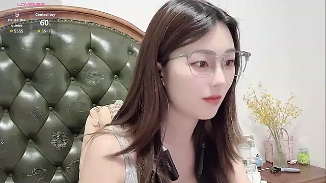 Sweet-Angel999 online show from 07-10-26, 02:52