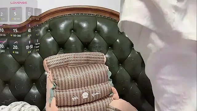 Sweet-Angel999 online show from 07-23-26, 05:33