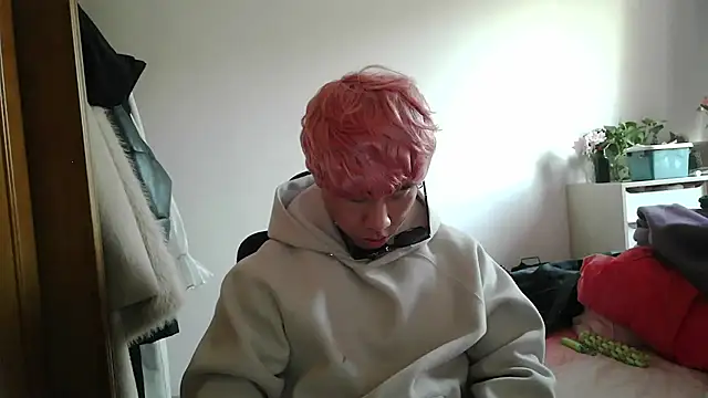 shuai321 online show from 03-19-25, 09:49