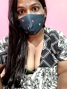 Snapshot of Renuma chatting on 01-18-25, 02:23 Renuma online show from 01-18-25, 02:23