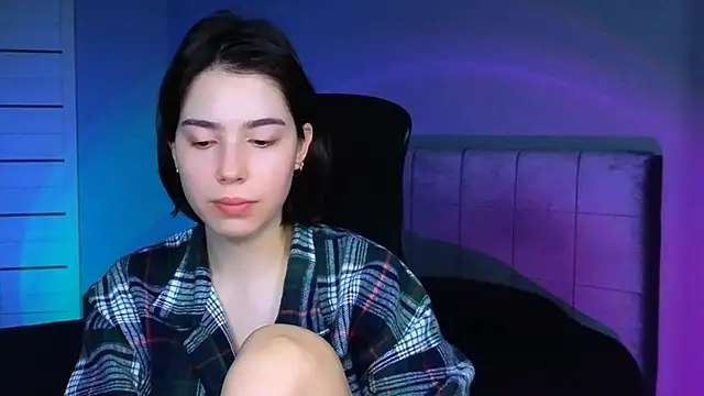 Stacy Gonzales  online show from 11-21-25, 06:23