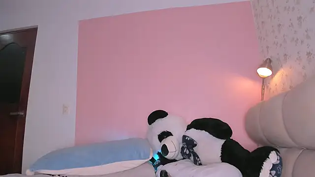 Snapshot of kitty_miaa chatting on 01-19-25, 11:53 kitty miaa online show from 01-19-25, 11:53