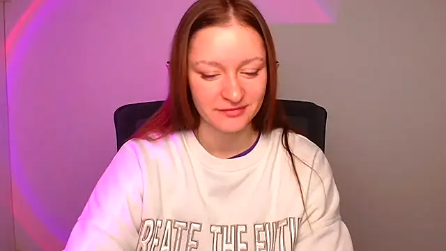 Snapshot of Fantasy_July chatting on 12-23-24, 06:44 Fantasy July online show from 12-23-24, 06:44