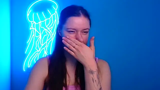 Snapshot of Fantasy_July chatting on 03-17-25, 06:29 Fantasy July online show from 03-17-25, 06:29