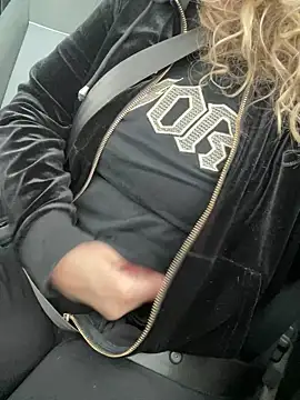 JenniLowen online show from 02-12-25, 04:00