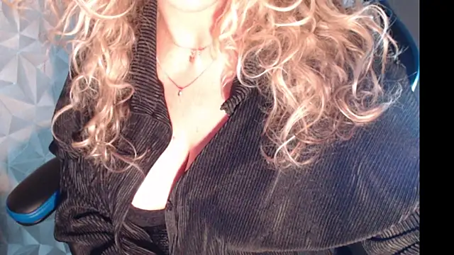 JenniLowen online show from 03-13-25, 02:01