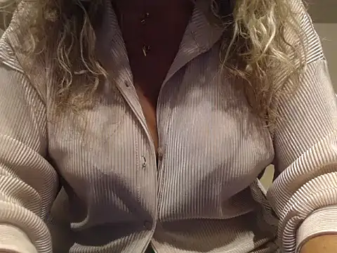 JenniLowen online show from 09-16-25, 06:14