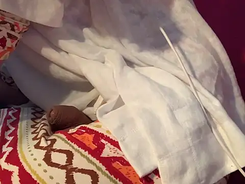 Snapshot of skatebored chatting on 01-14-25, 06:07 skatebored online show from 01-14-25, 06:07