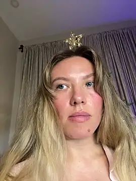 Olalovee online show from 12-14-25, 02:11