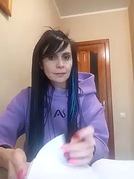 Francenia lolis online show from 11-13-25, 06:56