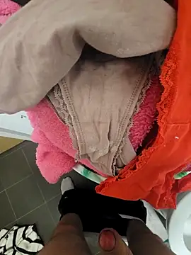 eric69 69 online show from 03-04-25, 10:49