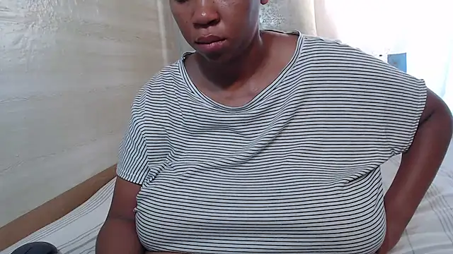 FlavoredNia online show from 02-04-25, 05:10