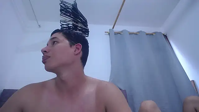 Snapshot of CoupleLatinn chatting on 07-15-26, 10:26 CoupleLatinn online show from 07-15-26, 10:26