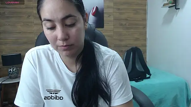 Snapshot of lizzaxs chatting on 02-01-25, 01:41 lizzaxs online show from 02-01-25, 01:41