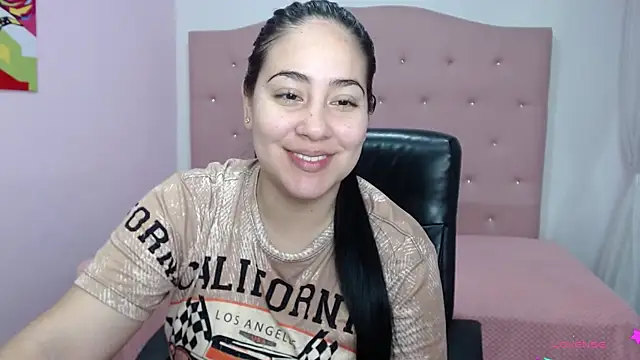 Snapshot of lizzaxs chatting on 10-01-25, 11:49 lizzaxs online show from 10-01-25, 11:49