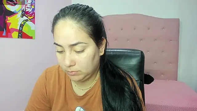 Snapshot of lizzaxs chatting on 10-07-25, 12:02 lizzaxs online show from 10-07-25, 12:02