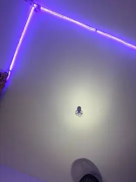 Snapshot of alisson_carolina73 chatting on 02-04-25, 04:15 alisson carolina73 online show from 02-04-25, 04:15