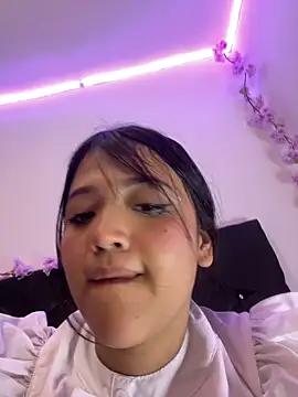 Snapshot of alisson_carolina73 chatting on 02-13-25, 03:29 alisson carolina73 online show from 02-13-25, 03:29