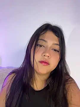 alisson carolina73 online show from 04-18-26, 01:42