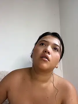 Snapshot of alisson_carolina73 chatting on 05-24-26, 09:09 alisson carolina73 online show from 05-24-26, 09:09