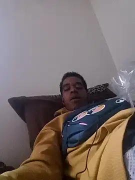 Snapshot of POPAYE972 chatting on 02-23-25, 05:07 POPAYE972 online show from 02-23-25, 05:07