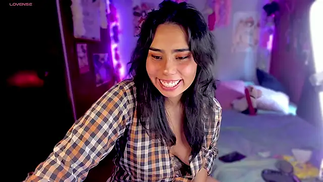 Snapshot of kiki_cavilll chatting on 02-19-25, 02:55 kiki cavilll online show from 02-19-25, 02:55