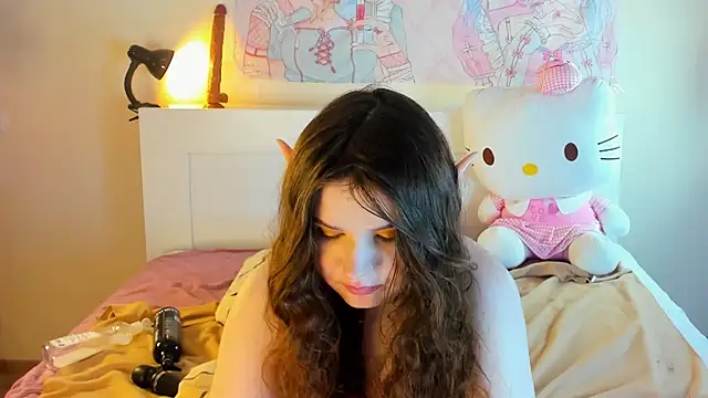 kuraii1  online show from 12-16-24, 03:19