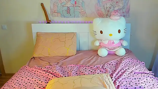 kuraii1  online show from 03-06-25, 07:54