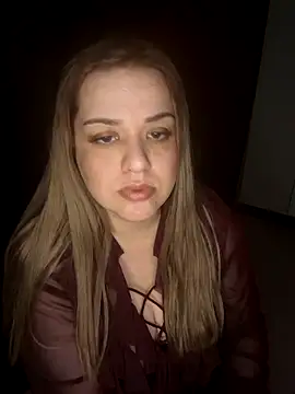 Snapshot of cansuozell chatting on 11-04-25, 04:06 cansuozell online show from 11-04-25, 04:06