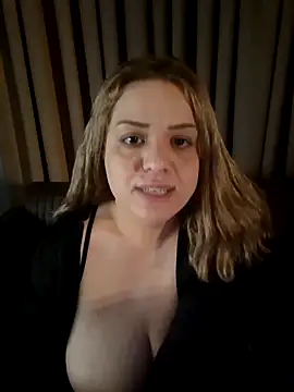 cansuozell online show from 03-12-26, 08:59