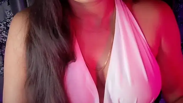 Snapshot of SexyAndHottie chatting on 02-17-26, 04:46 SexyAndHottie online show from 02-17-26, 04:46